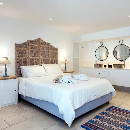 Thea Estate Villa Kellia